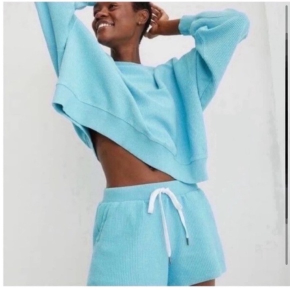 🚨2 FOR $20🚨AERIE CORDED SWEATSHIRT - Picture 6 of 16